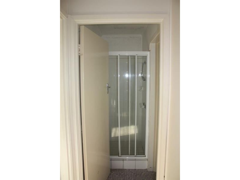 2/25 Leonard Avenue, Surfers Paradise QLD 4217