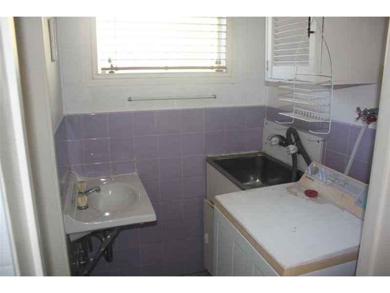 2/25 Leonard Avenue, Surfers Paradise QLD 4217