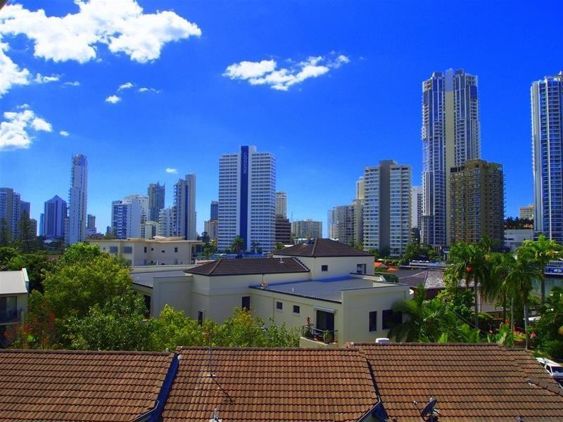 6 Tarcoola Crescent ‘Riva on Chevron’, Chevron Island QLD 4217