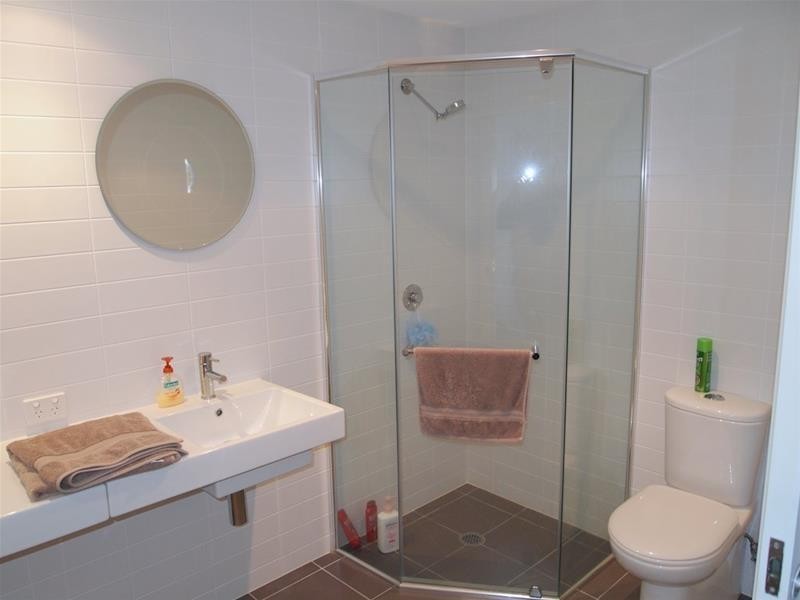 6 Tarcoola Crescent ‘Riva on Chevron’, Chevron Island QLD 4217