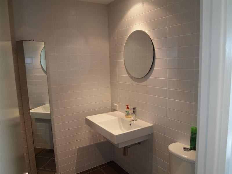 6 Tarcoola Crescent ‘Riva on Chevron’, Chevron Island QLD 4217