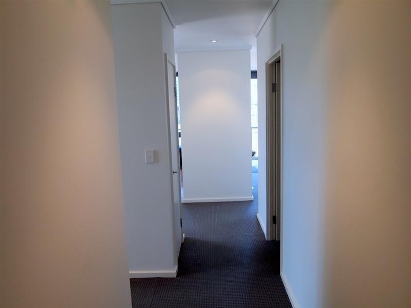 6 Tarcoola Crescent ‘Riva on Chevron’, Chevron Island QLD 4217