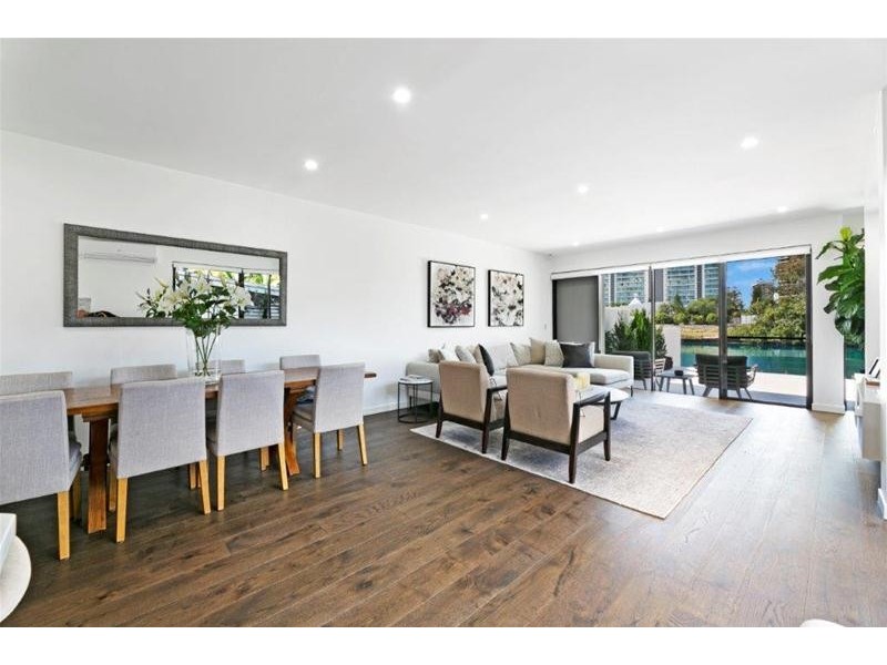 2/45 Paradise Island, Surfers Paradise QLD 4217