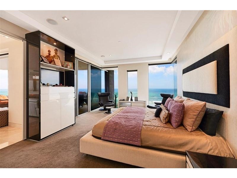 6/1 Enderley Avenue, Surfers Paradise QLD 4217
