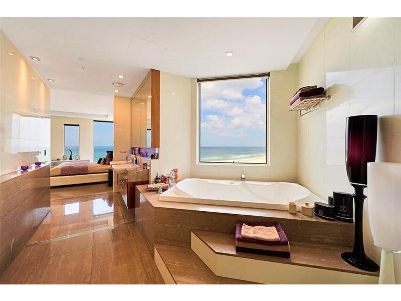 6/1 Enderley Avenue, Surfers Paradise QLD 4217