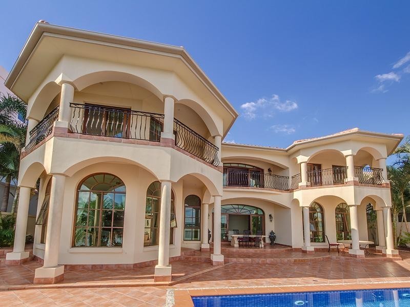 102 Admiralty Drive, Paradise Waters QLD 4217