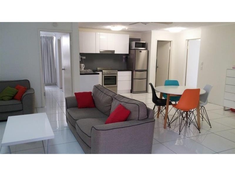 11/38 Enderley Avenue, Surfers Paradise QLD 4217