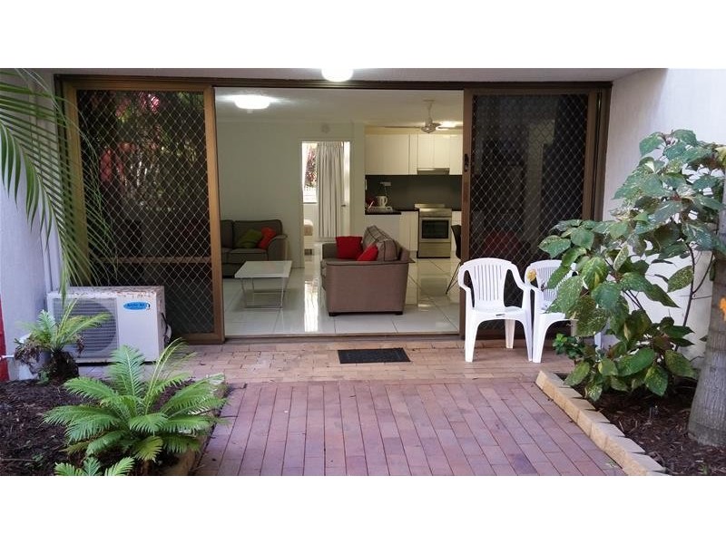 11/38 Enderley Avenue, Surfers Paradise QLD 4217