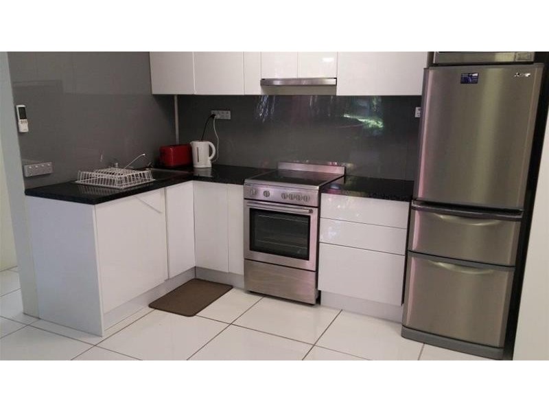 11/38 Enderley Avenue, Surfers Paradise QLD 4217