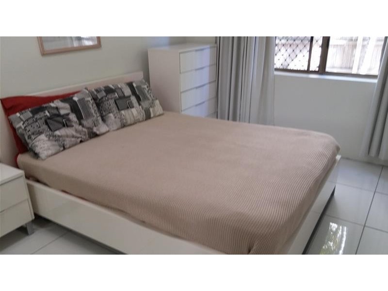 11/38 Enderley Avenue, Surfers Paradise QLD 4217