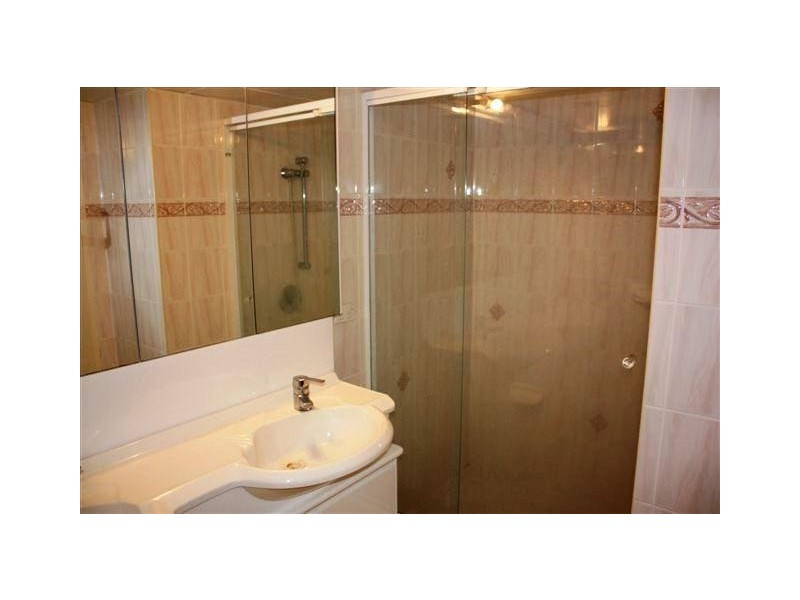 202/63 Garfield Terrace, Surfers Paradise QLD 4217