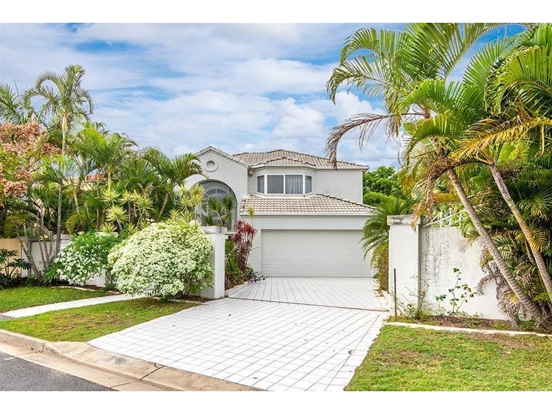 7 The Lido, Isle Of Capri QLD 4217