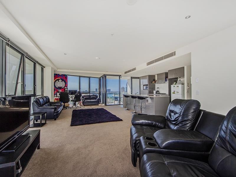 4 Wahroonga Place ‘Avalon’, Surfers Paradise QLD 4217