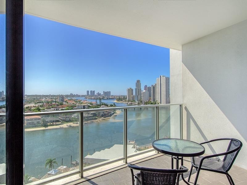 4 Wahroonga Place ‘Avalon’, Surfers Paradise QLD 4217