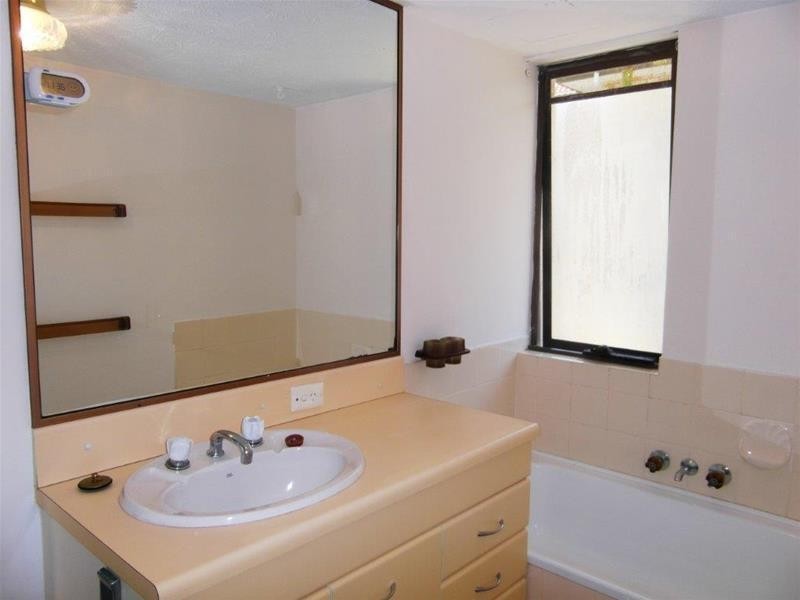 17 Thornton Street, Surfers Paradise QLD 4217