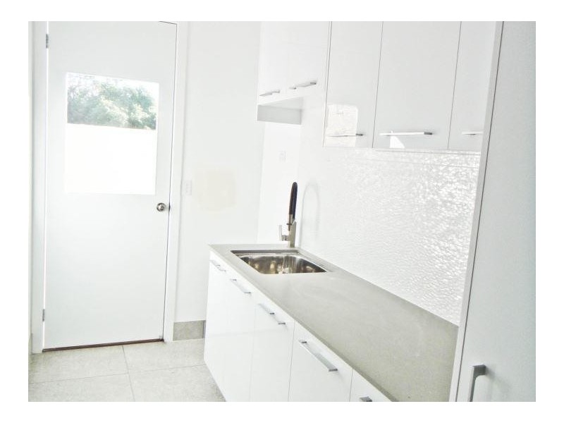 28 Blondell Avenue, Surfers Paradise QLD 4217