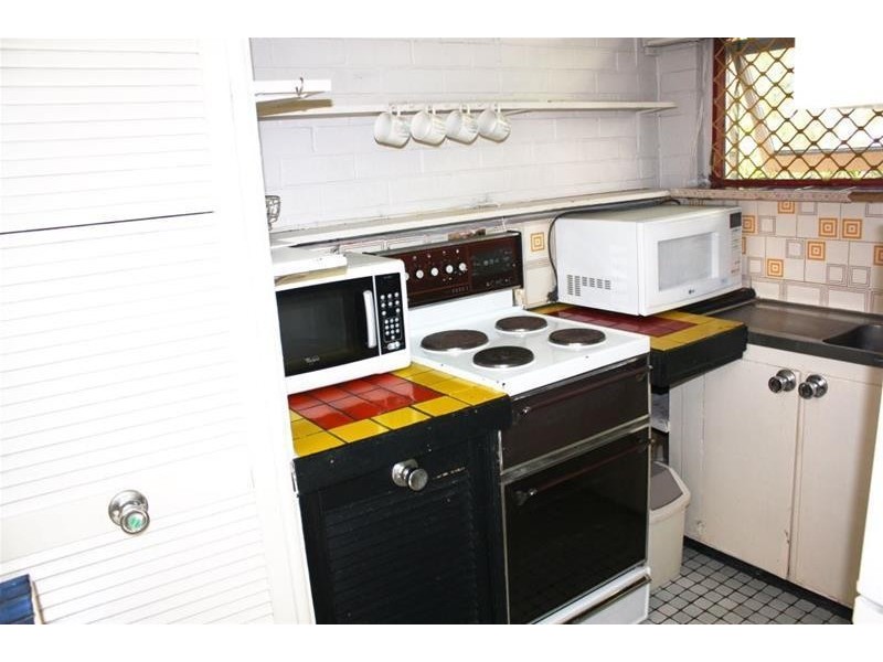 6/14 Paradise Island Drive, Surfers Paradise QLD 4217