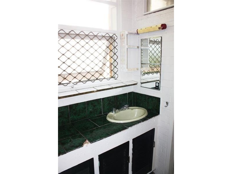 6/14 Paradise Island Drive, Surfers Paradise QLD 4217