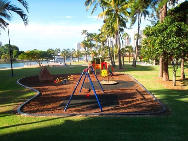 40 Watson Esplanade ‘River Park Towers’, Surfers Paradise QLD 4217