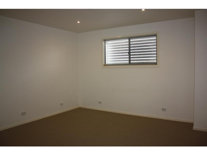 31 Loder Street, Biggera Waters QLD 4216