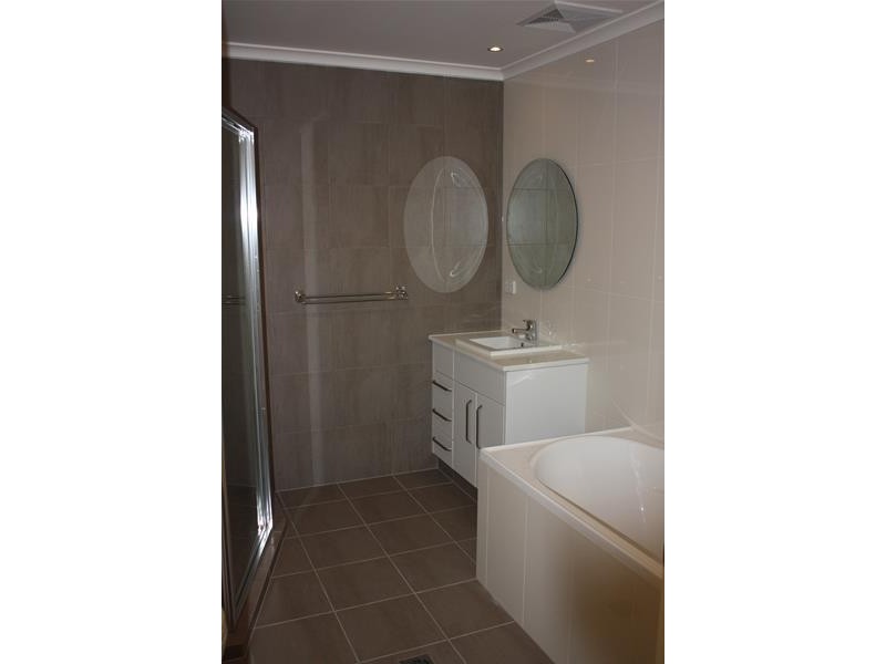 31 Loder Street, Biggera Waters QLD 4216