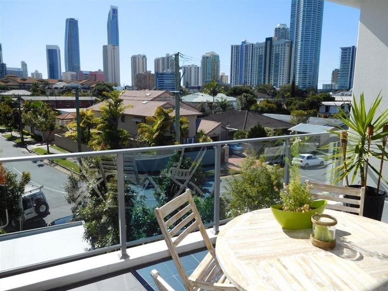 304/30 Paradise Island, Surfers Paradise QLD 4217