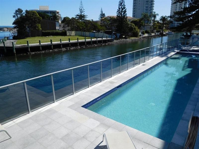 304/30 Paradise Island, Surfers Paradise QLD 4217