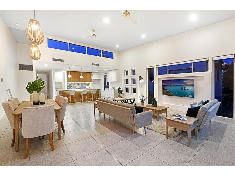 2/28 Blondell Avenue, Surfers Paradise QLD 4217