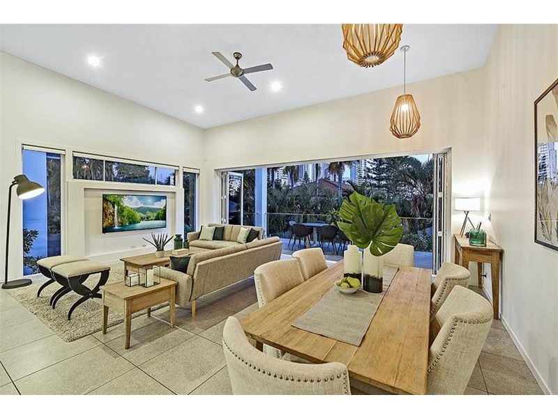 2/28 Blondell Avenue, Surfers Paradise QLD 4217