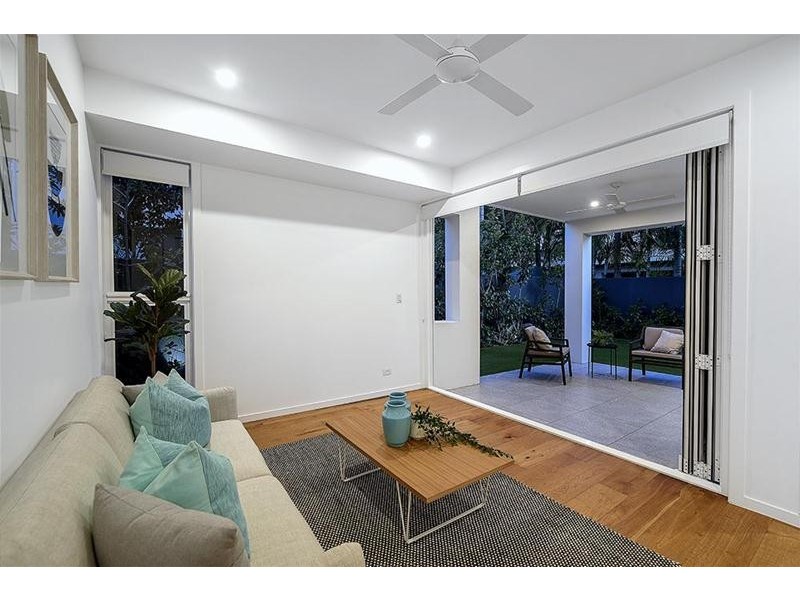 2/28 Blondell Avenue, Surfers Paradise QLD 4217