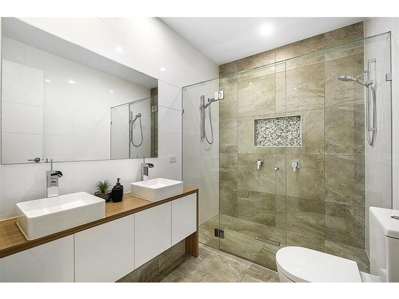 2/28 Blondell Avenue, Surfers Paradise QLD 4217