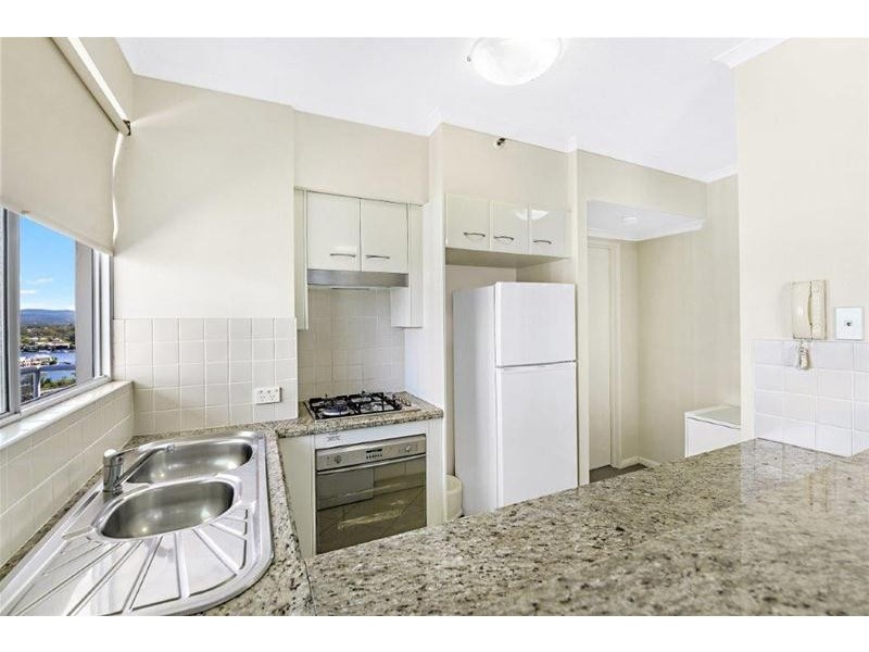 15 Breaker Street, Main Beach QLD 4217