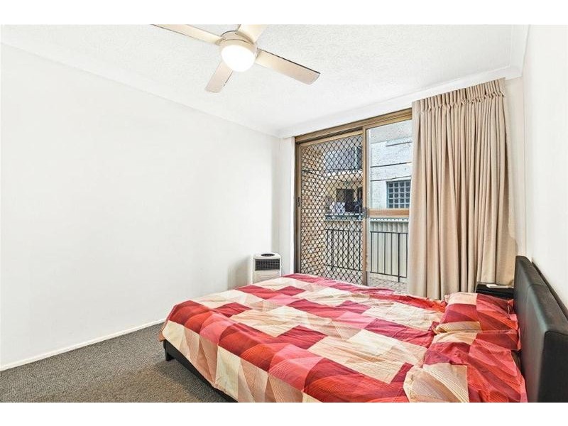 2/11 Stanhill Drive, Surfers Paradise QLD 4217