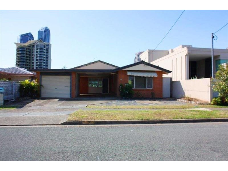 56 Amalfi Drive, Isle Of Capri QLD 4217