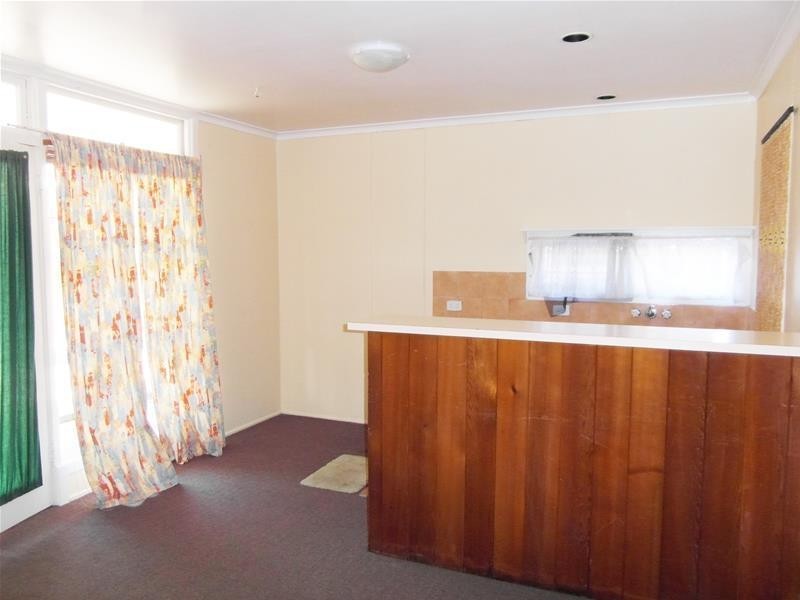 7  Leonard Avenue “Sunkist Lodge”, Surfers Paradise QLD 4217