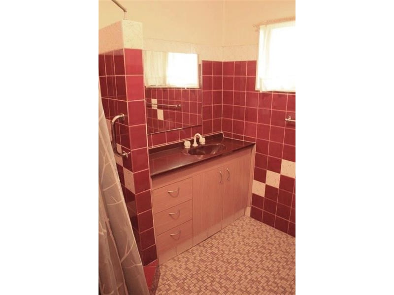 27 Sunset Boulevard, Surfers Paradise QLD 4217