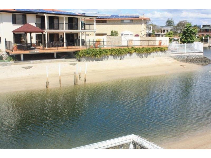 12 Carmel Court, Broadbeach Waters QLD 4218