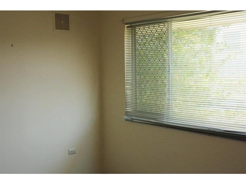 12 Carmel Court, Broadbeach Waters QLD 4218