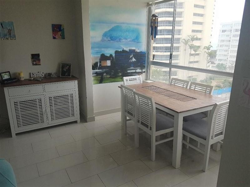 15 Pacific Street, Main Beach QLD 4217