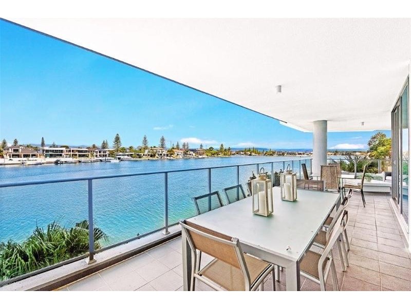 30 Paradise Island, Surfers Paradise QLD 4217