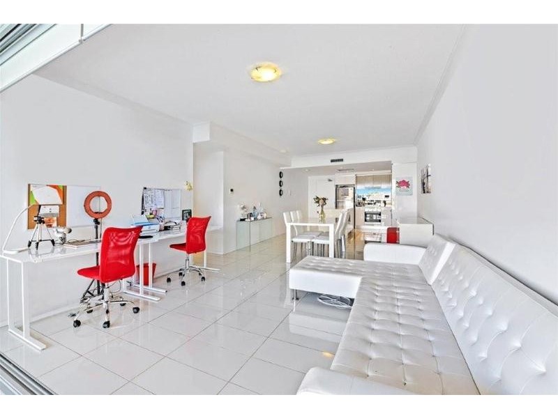 30 Paradise Island, Surfers Paradise QLD 4217