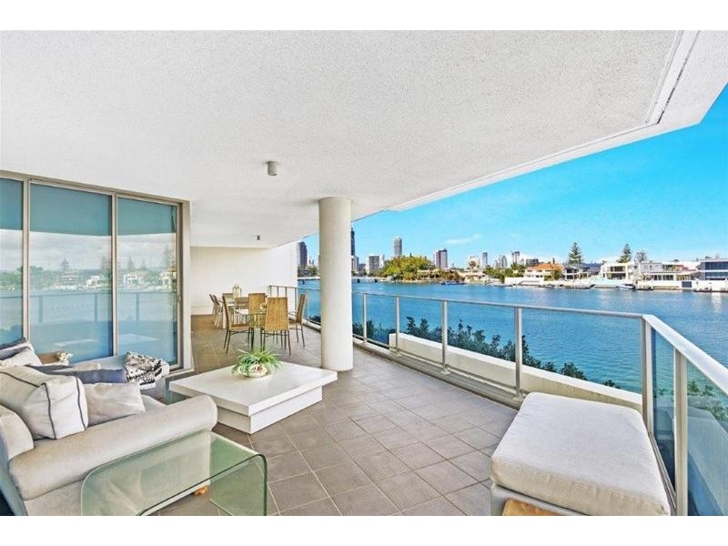 30 Paradise Island, Surfers Paradise QLD 4217