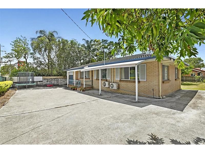 21 Kumbari Avenue, Southport QLD 4215