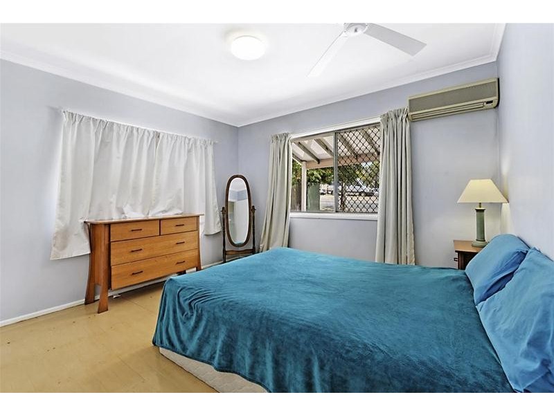 21 Kumbari Avenue, Southport QLD 4215