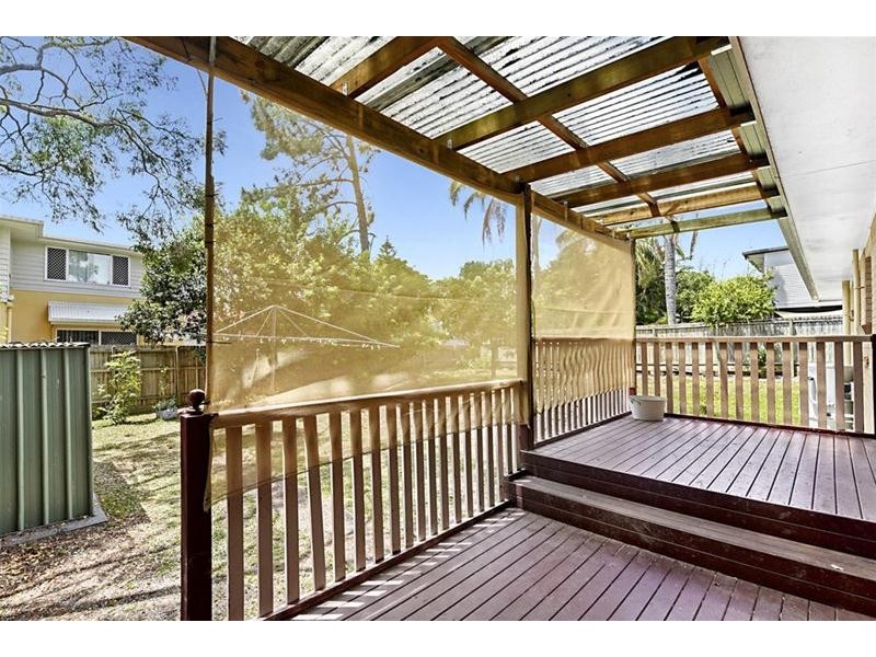 21 Kumbari Avenue, Southport QLD 4215