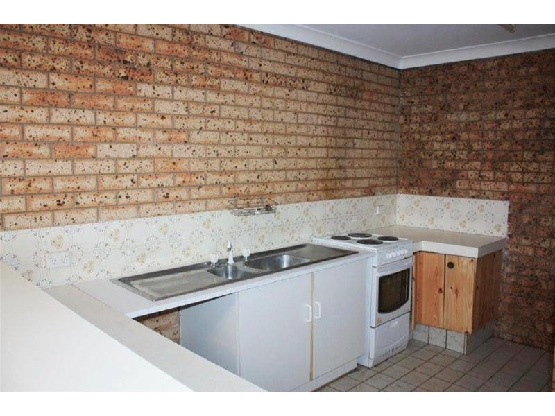 2/4 Duet Drive, Mermaid Waters QLD 4218