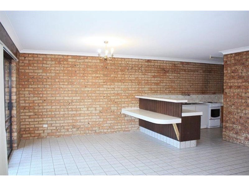 2/4 Duet Drive, Mermaid Waters QLD 4218