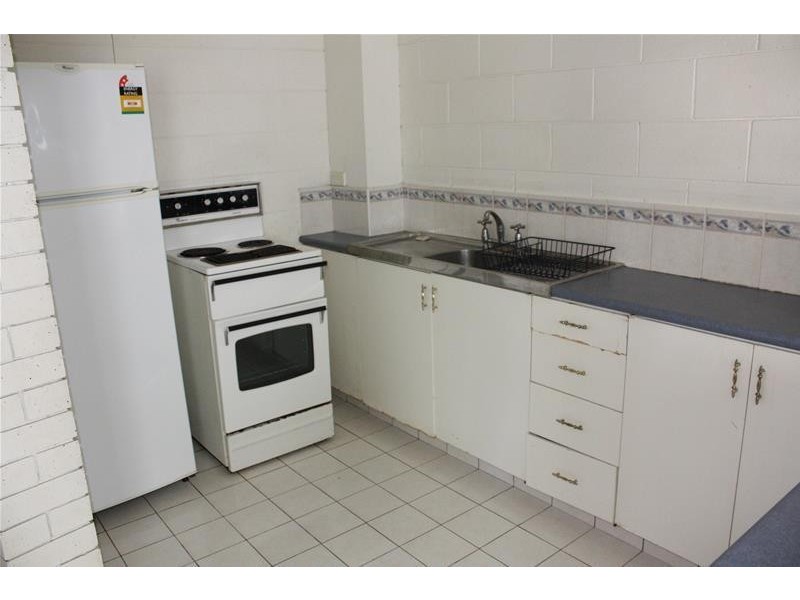 7/10 Leonard Avenue, Surfers Paradise QLD 4217