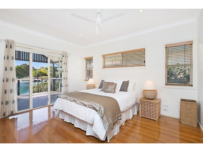 9 Doeblin Drive, South Stradbroke QLD 4216