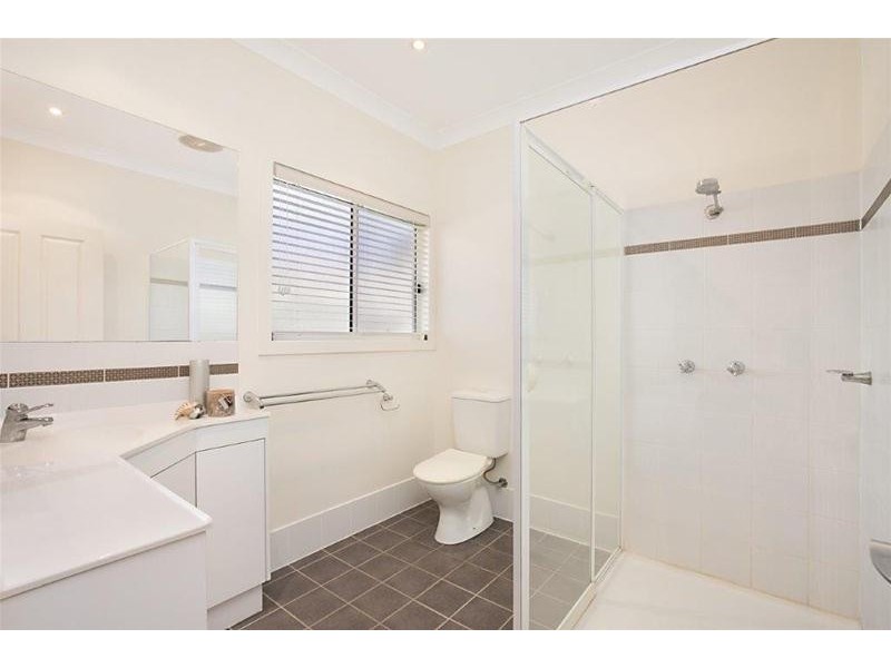 9 Doeblin Drive, South Stradbroke QLD 4216